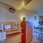 Pegase Phenix-73 By Interhome